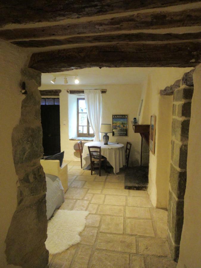 La Ferme De La Condamine Bed & Breakfast Saint-Andre-de-Rosans ภายนอก รูปภาพ
